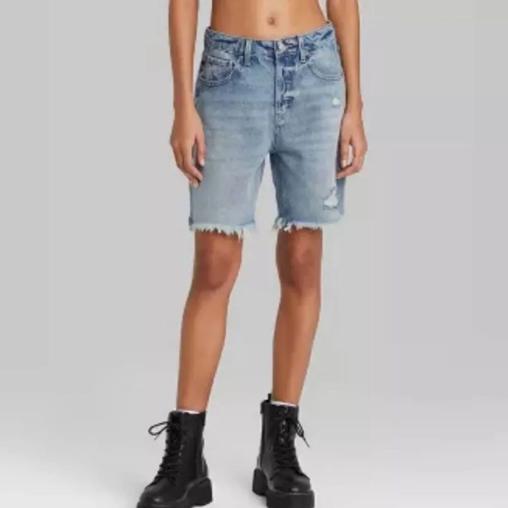 WILD FABLE Shorts High Rise Bermuda Denim Distressed Size 6
